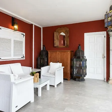 Home2book The Palace 度假居